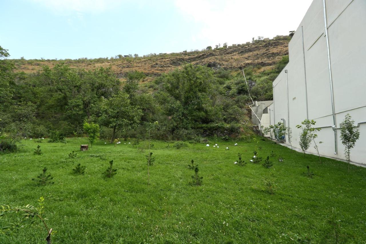 Ibiza Hotel&Spa Yerevan Bagian luar foto