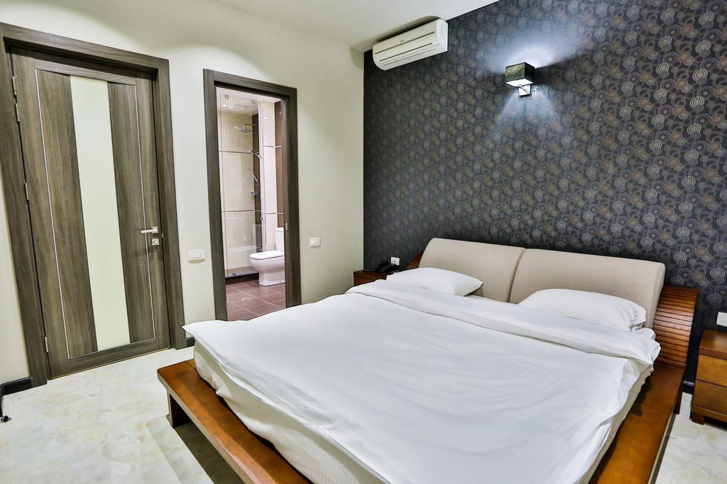 Ibiza Hotel&Spa Yerevan Bagian luar foto