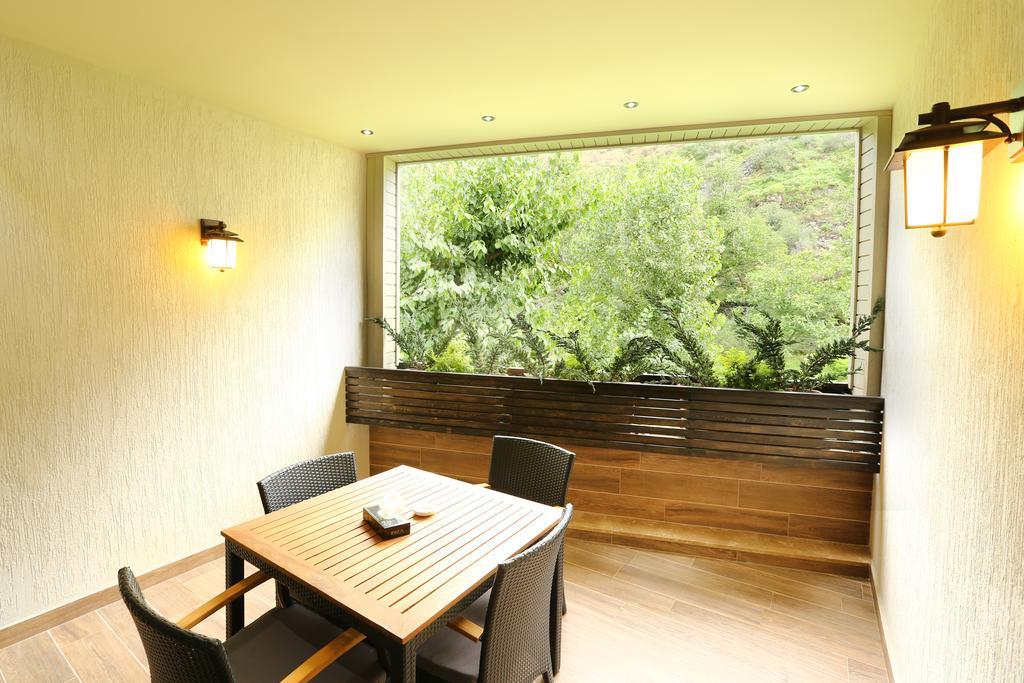 Ibiza Hotel&Spa Yerevan Bagian luar foto
