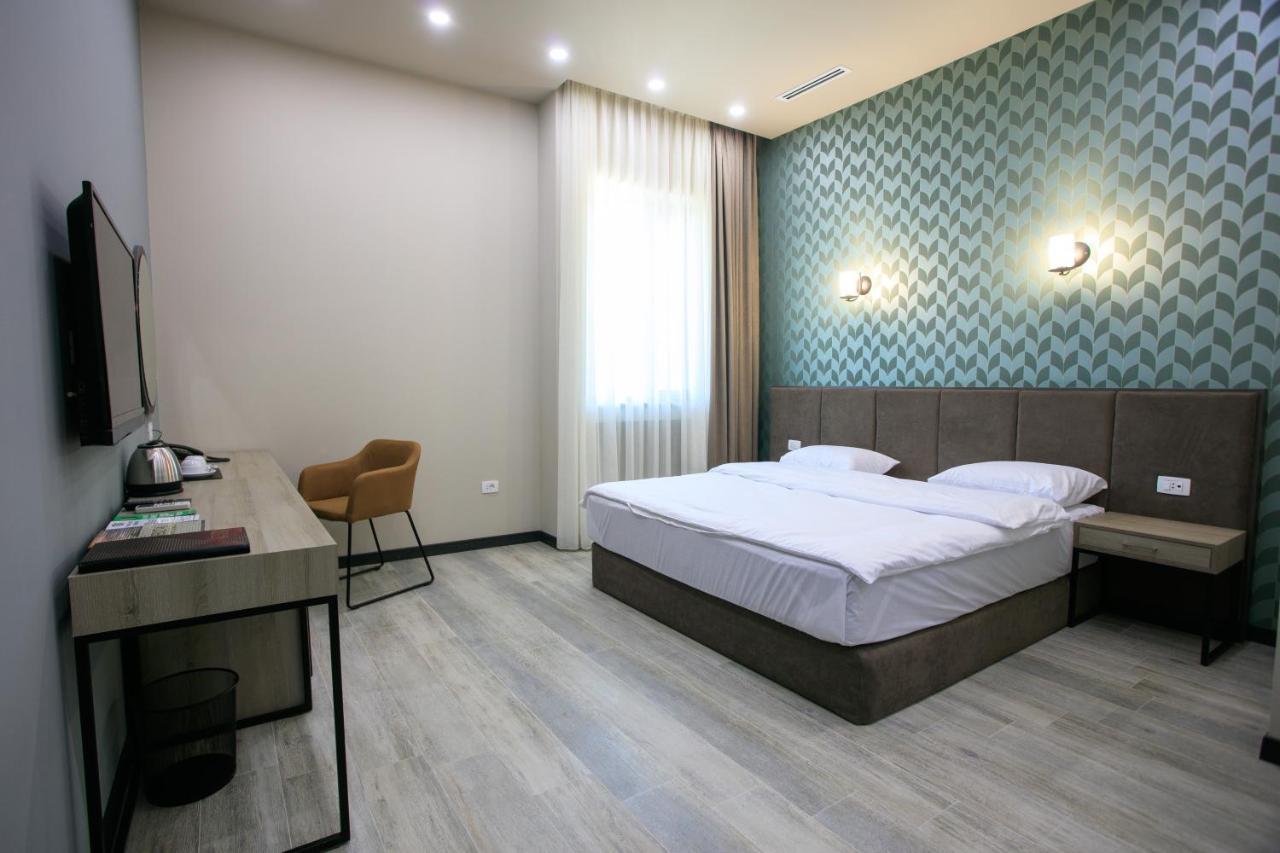 Ibiza Hotel&Spa Yerevan Bagian luar foto